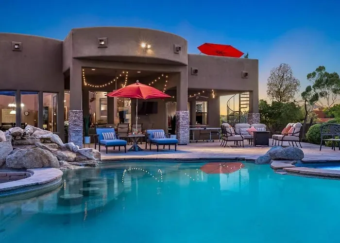 Desert Calm - North Four Bedroom Pool And Holiday home *