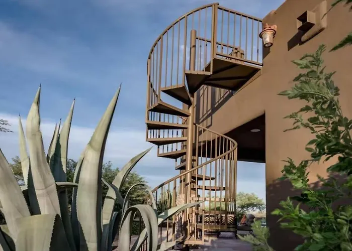 Desert Calm - North Four Bedroom Pool And Holiday home